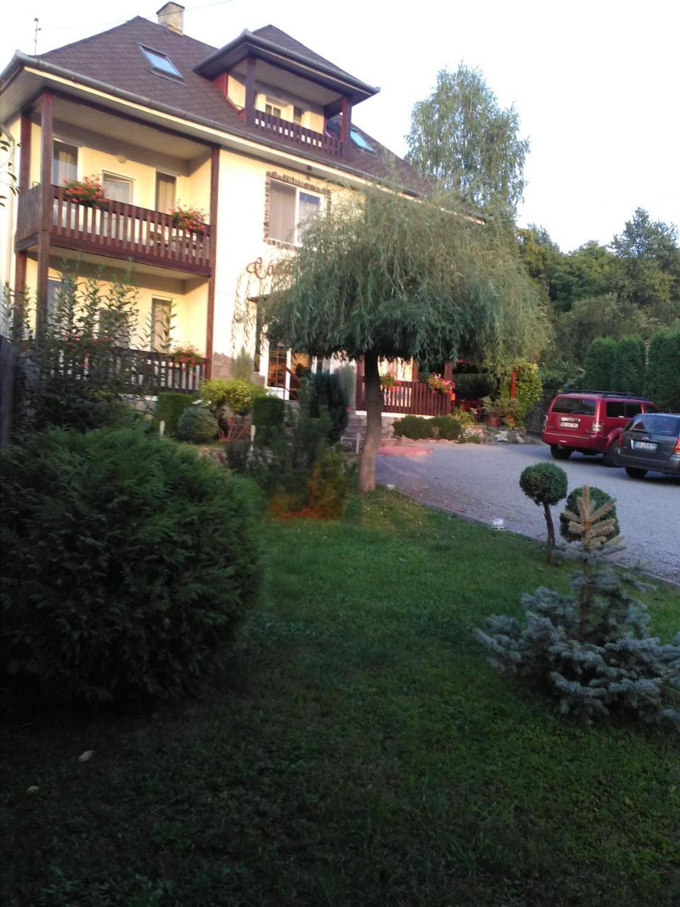 Casa Julia/Adult Only Hotel Szováta Kültér fotó