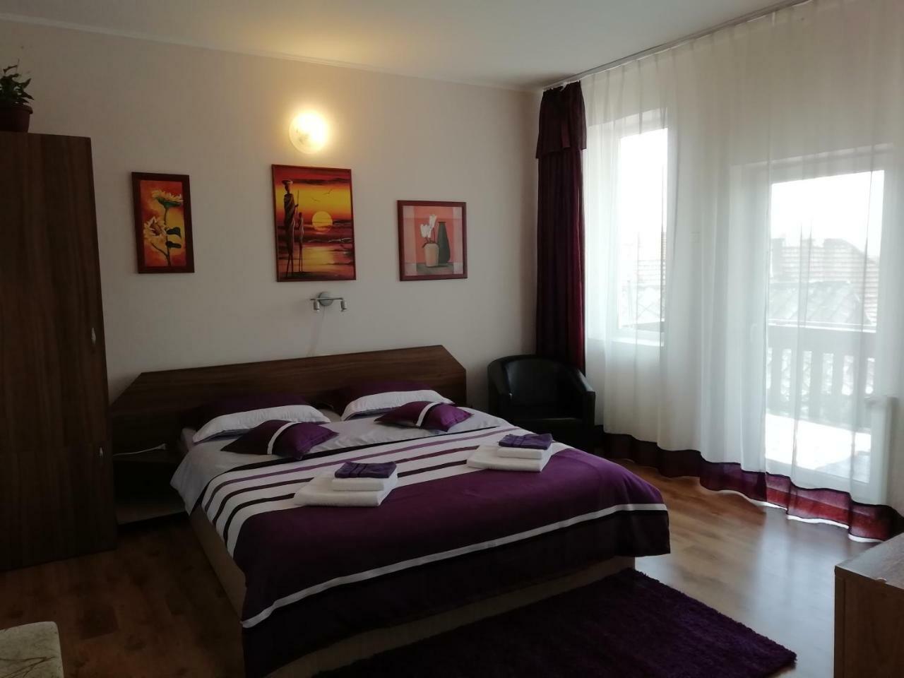 Casa Julia/Adult Only Hotel Szováta Kültér fotó