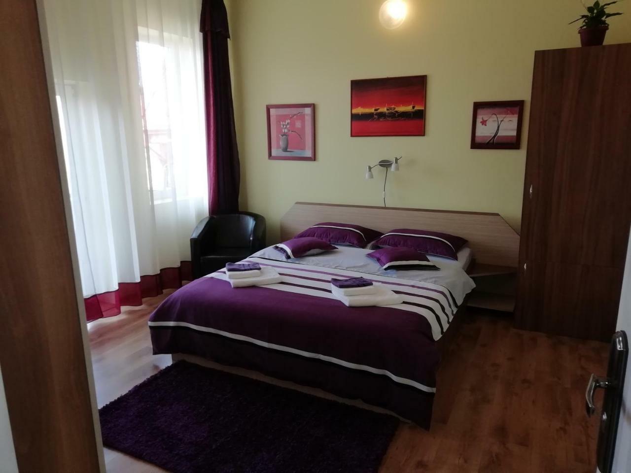 Casa Julia/Adult Only Hotel Szováta Kültér fotó